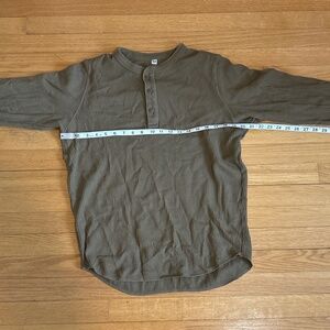 Green long sleeve waffle shirt